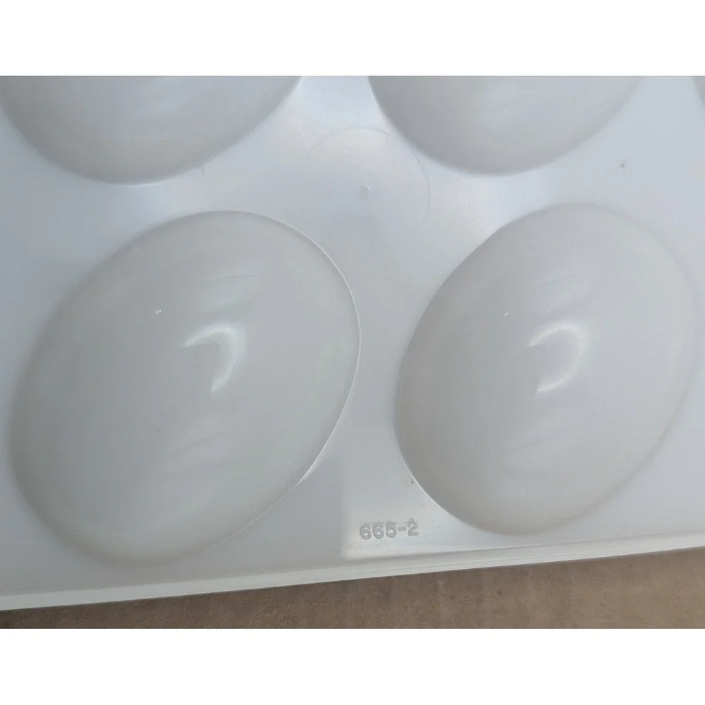 Tupperware vintage egg